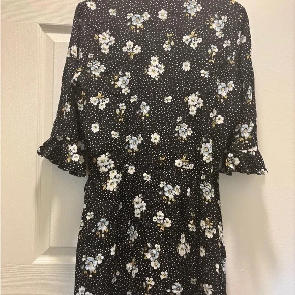 LOFT Black Dress with White Floral Accents - Picture 4 of 8